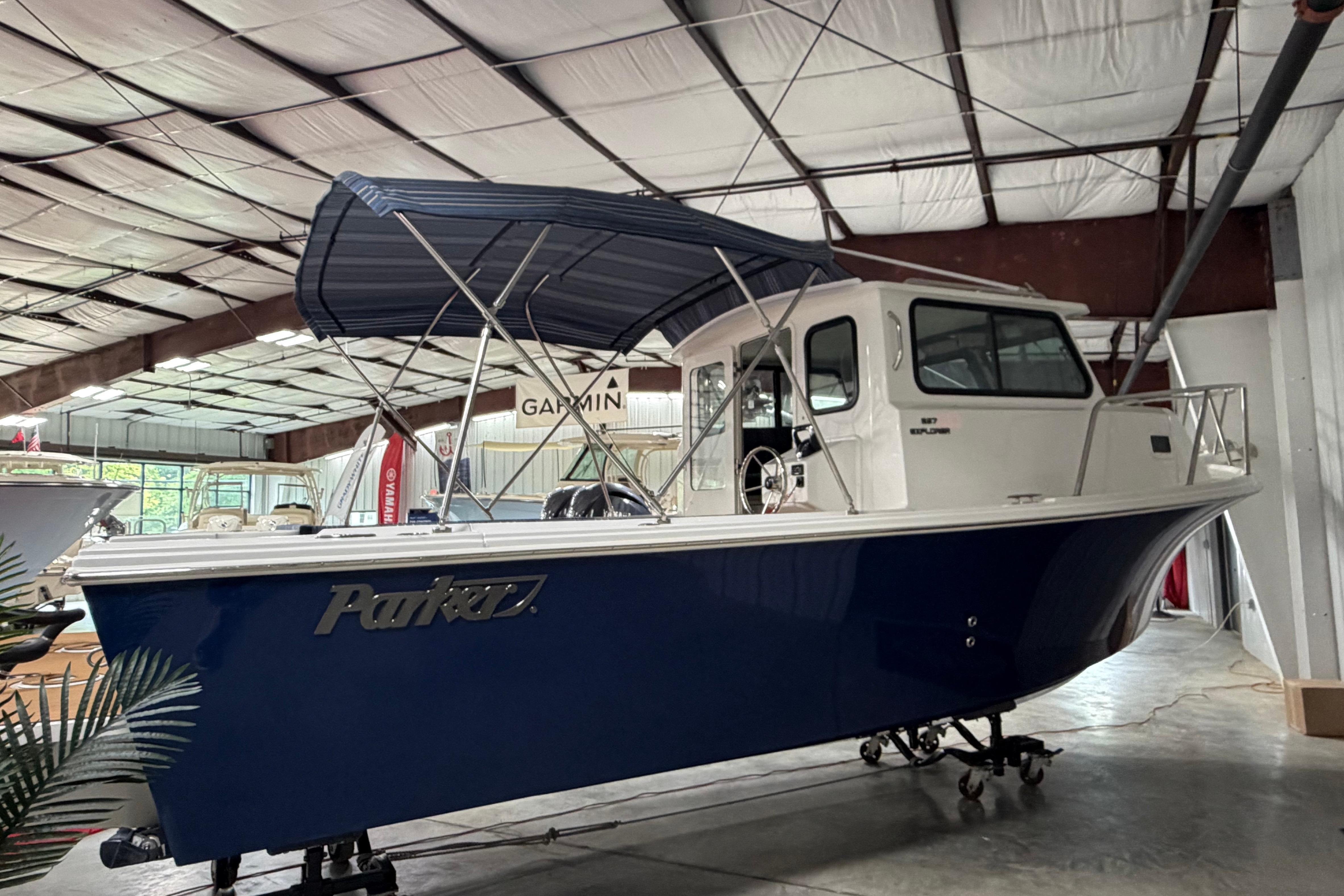 2026 Parker 257 Explorer