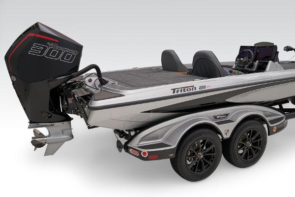2026 Triton 21XP Patriot - 13