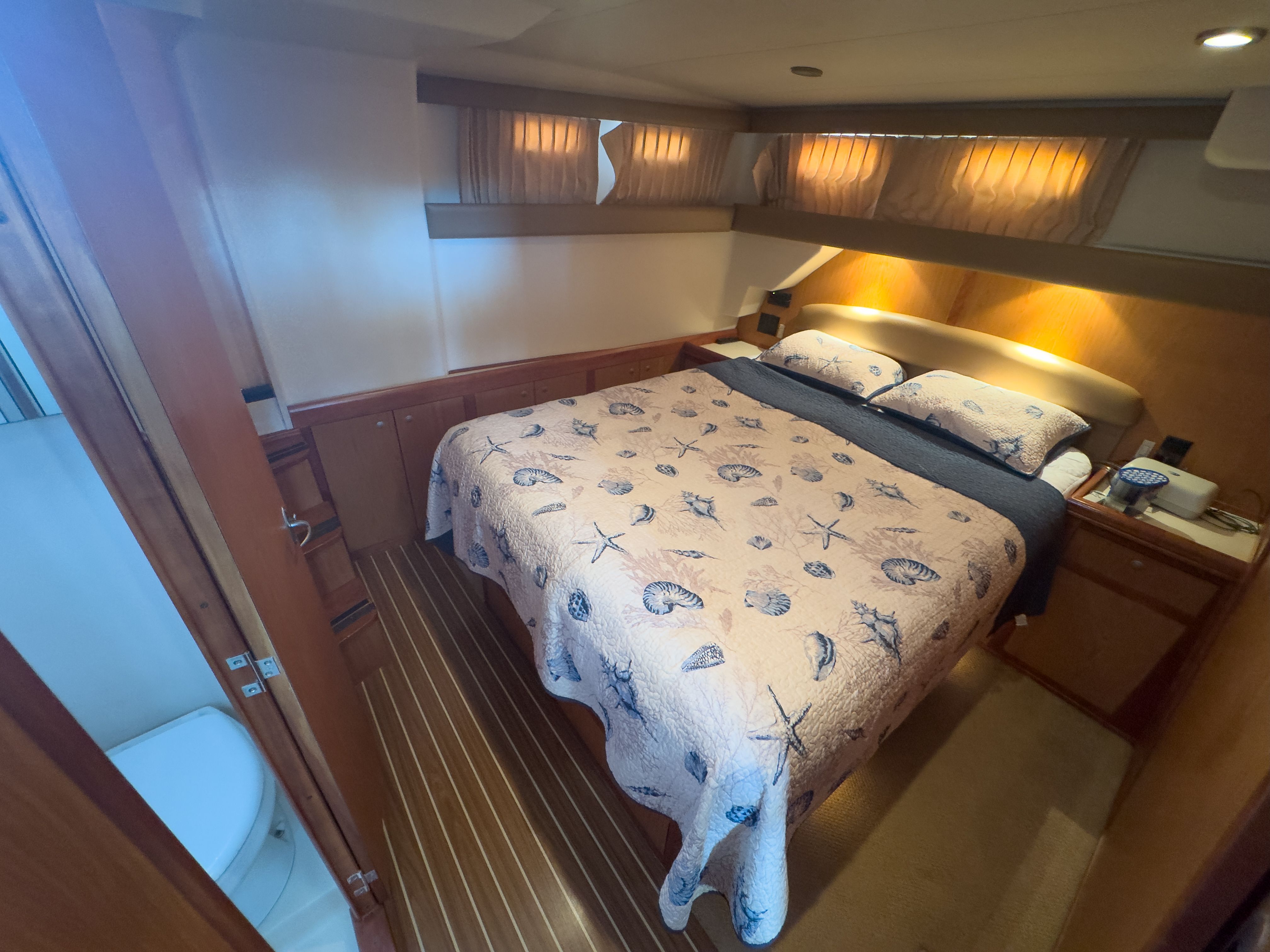 2006 Mainship 43 Trawler - 23