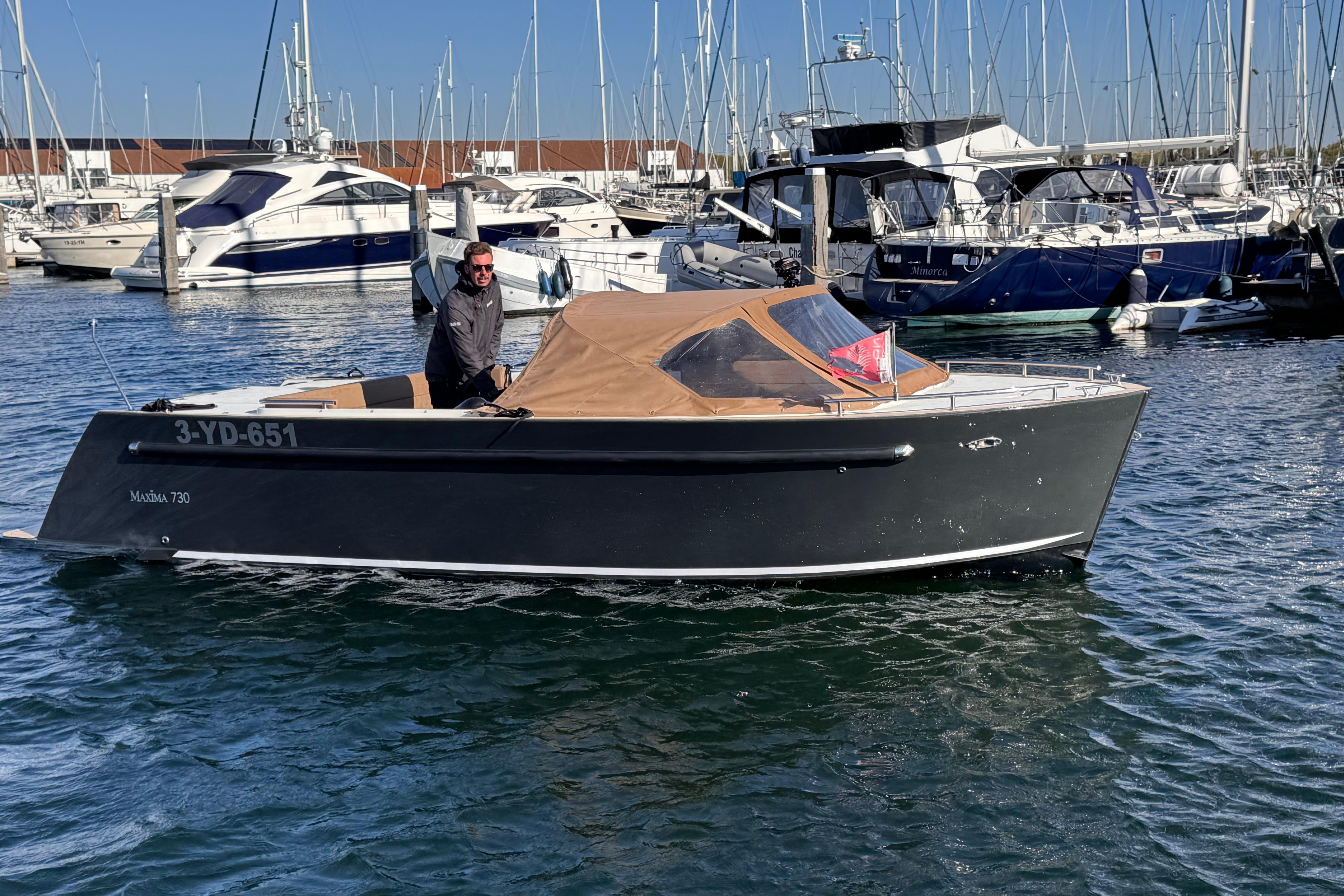 2020 Maxima 730
