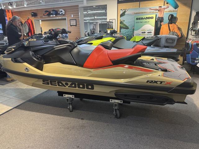 2025 Sea-Doo RXT-X 325 - 5