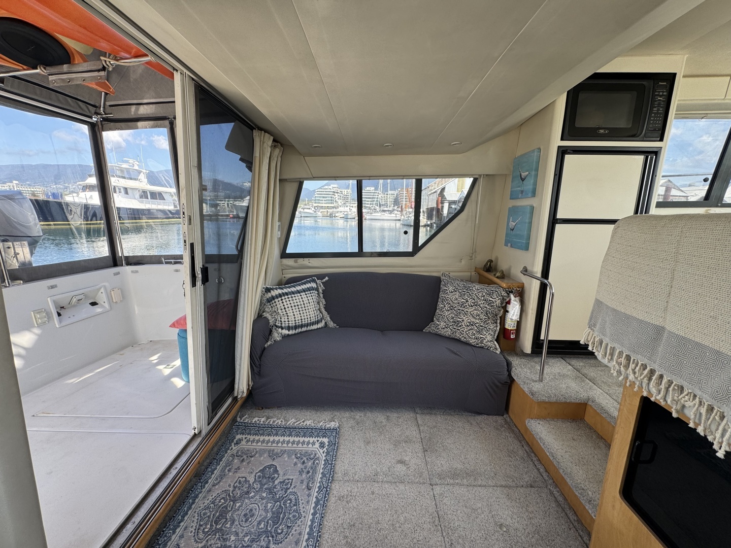 1996 Carver 370 Voyager - Image 48