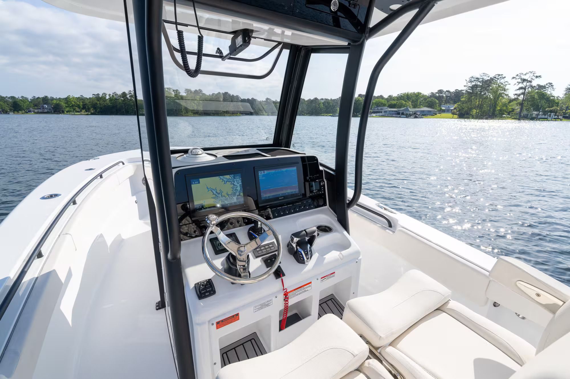 2027 Sea Hunt Gamefish 27 Coffin Box - 14