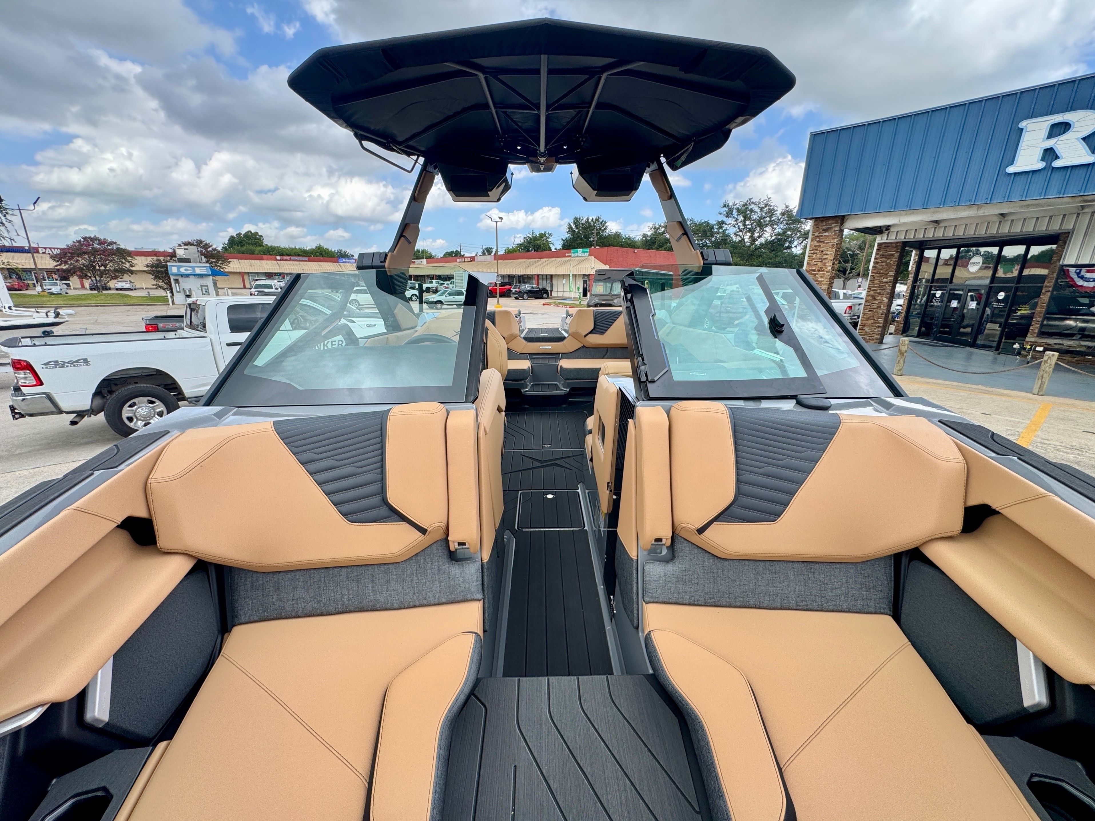 2026 MasterCraft X22 - 10