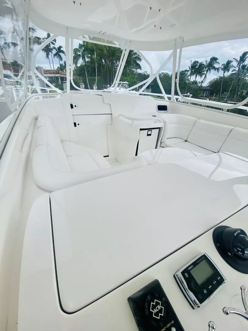 2008 Intrepid 390 Sport Yacht - Image 28