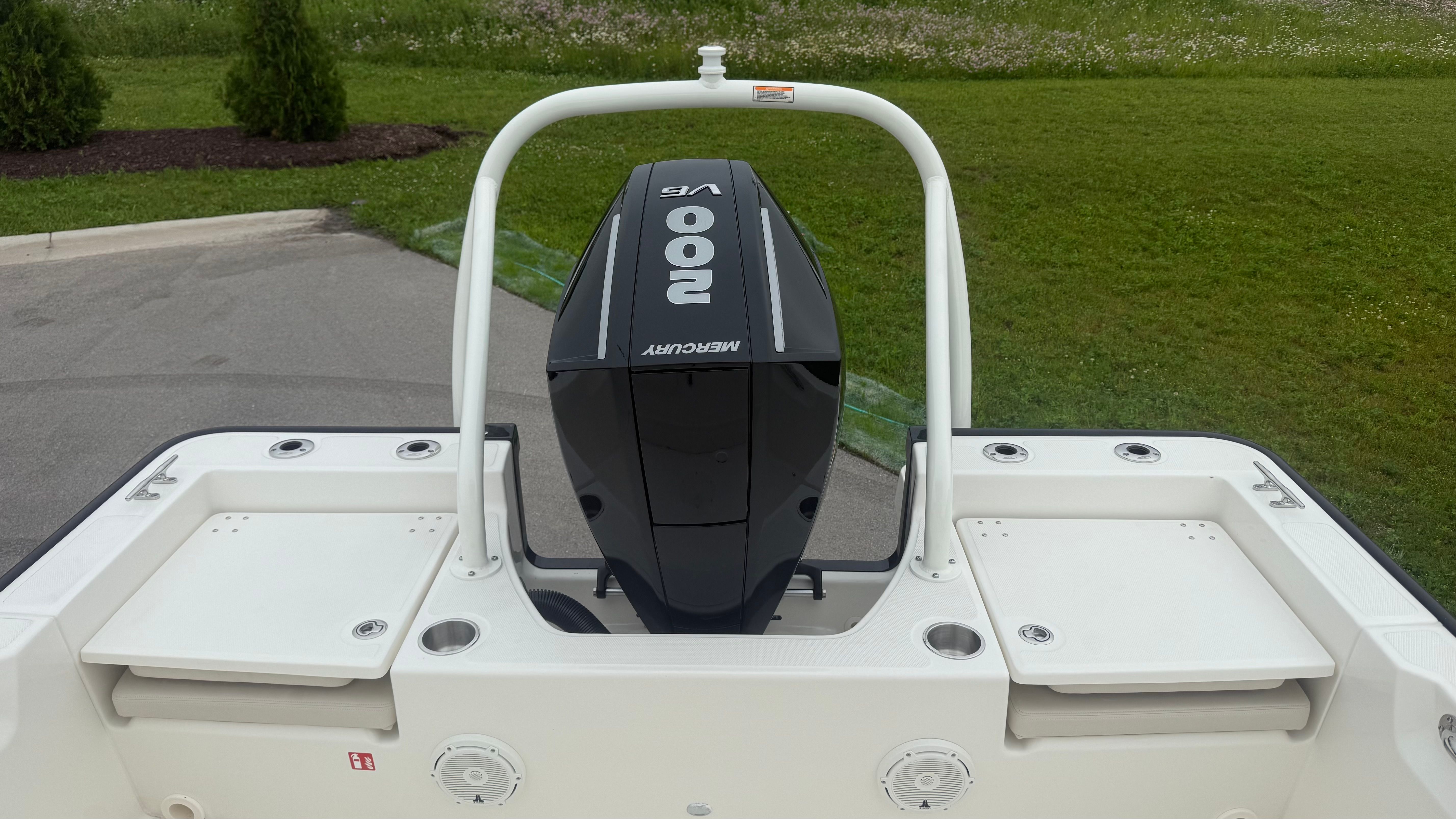 2026 Boston Whaler 210 Montauk - 5