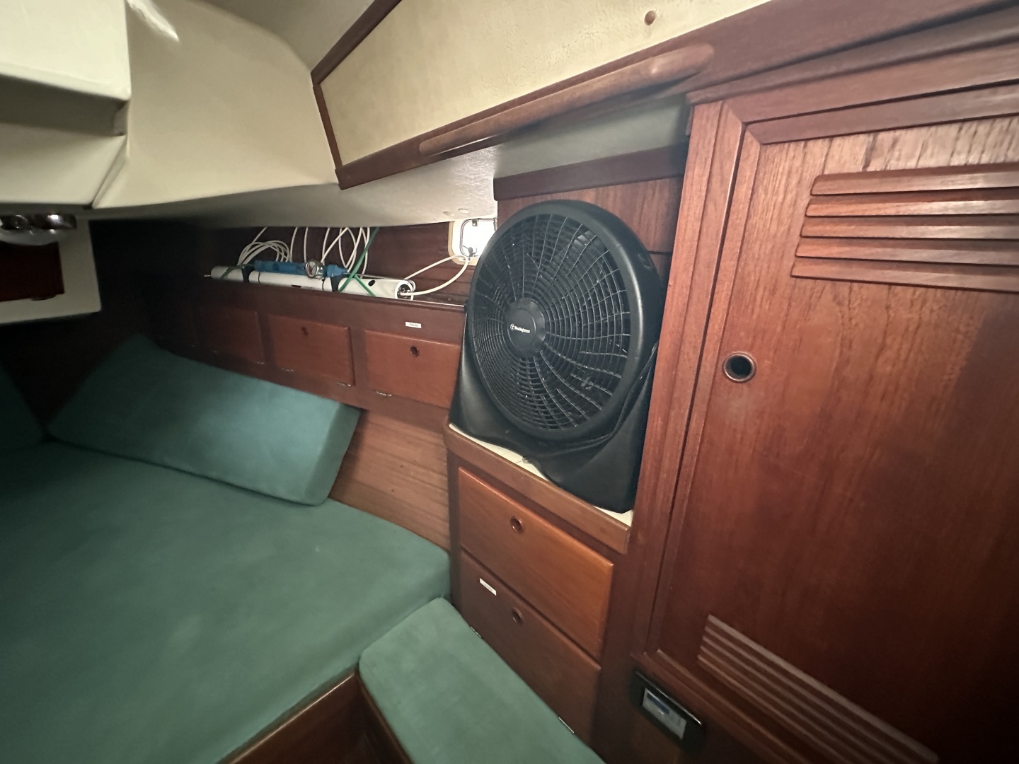 1991 Sabre 425 - Image 139