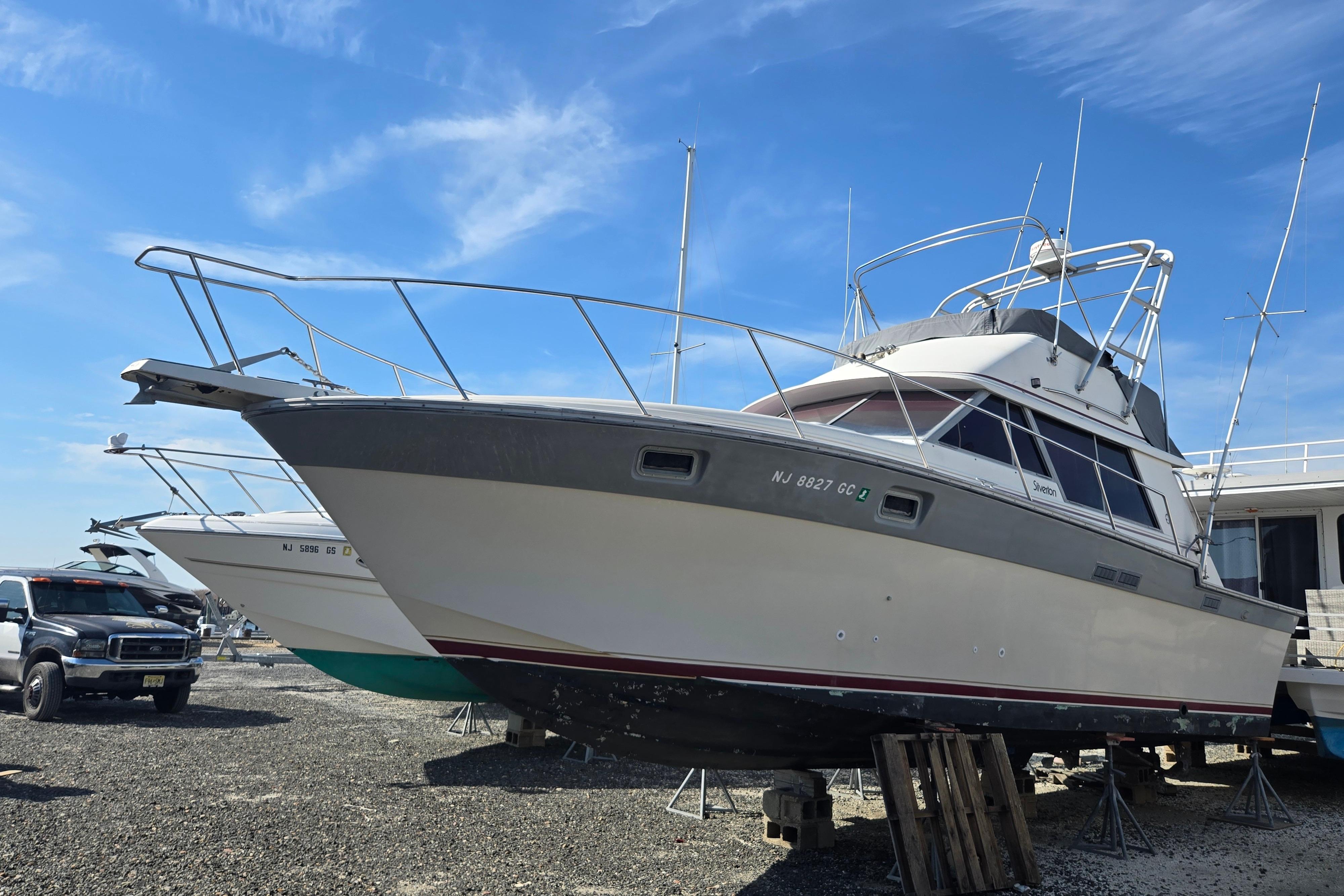 1988 Silverton 34 Convertible