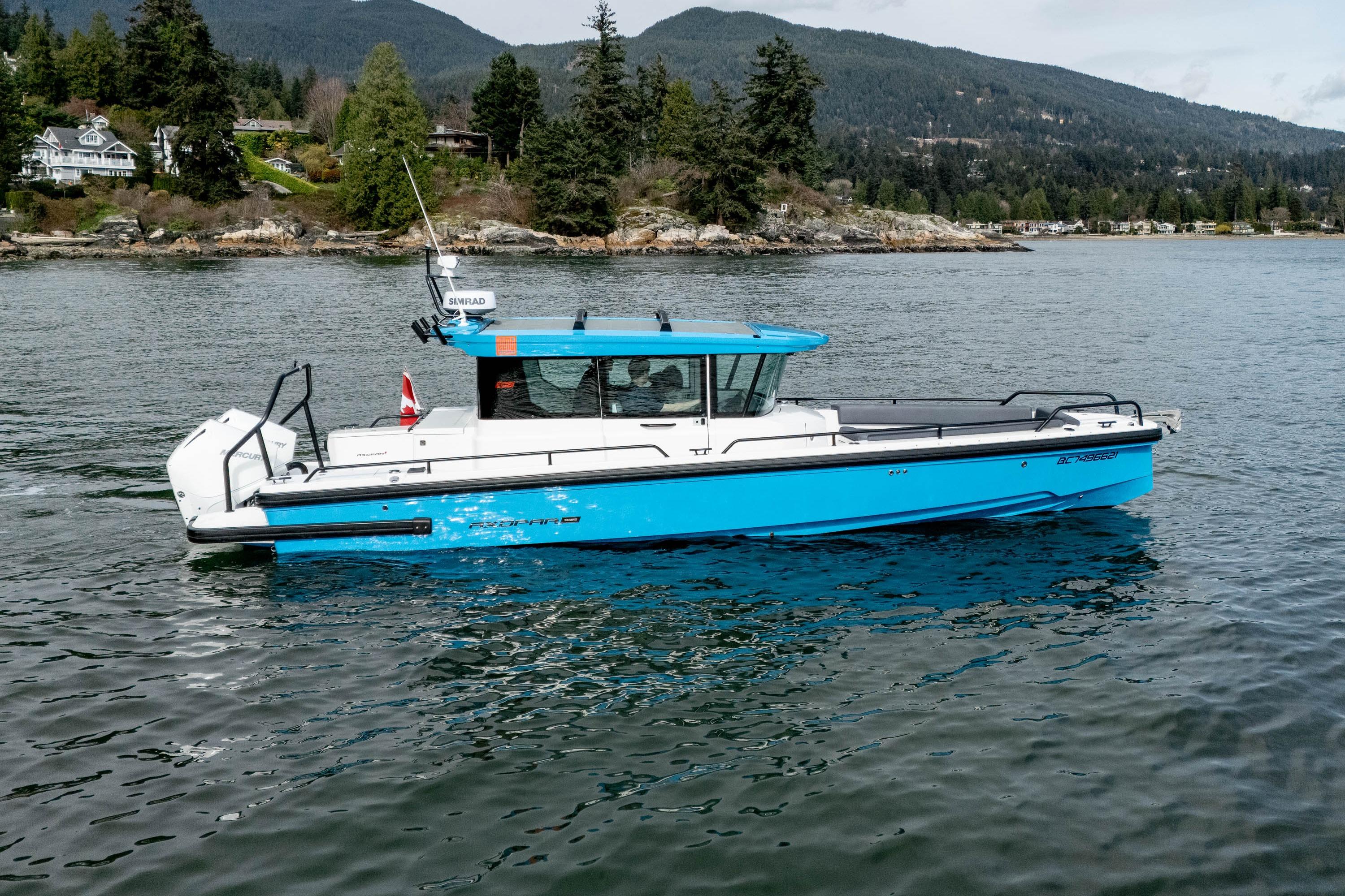 2021 Axopar 28 Cabin