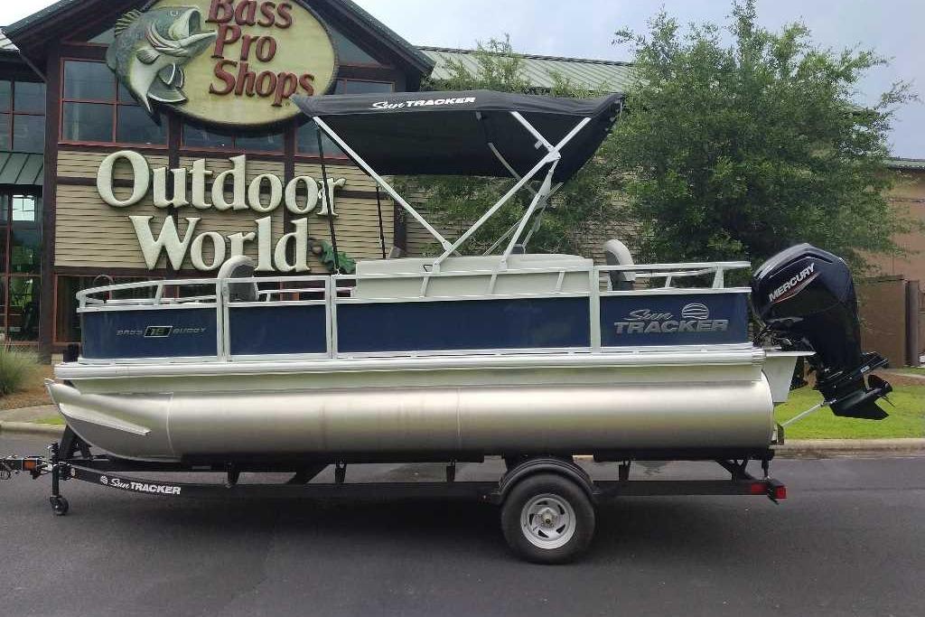 2026 Sun Tracker Bass Buggy 18 DLX pontoon boat at Bass Pro Shops Outdoor World.