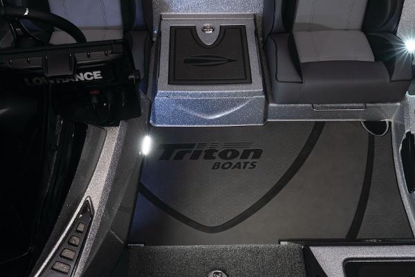2026 Triton 21XP Patriot - 91