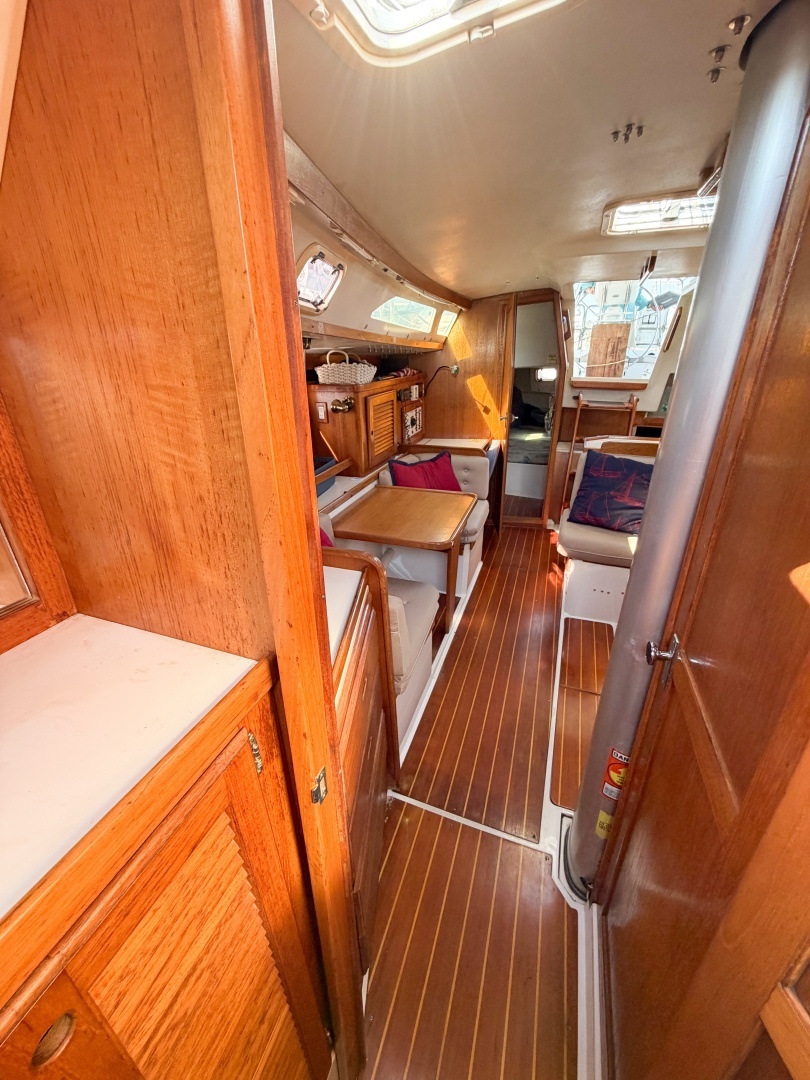 1996 Catalina 36 Mk II - Image 50