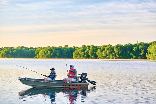 2026 Tracker Grizzly 12 Jon - 15