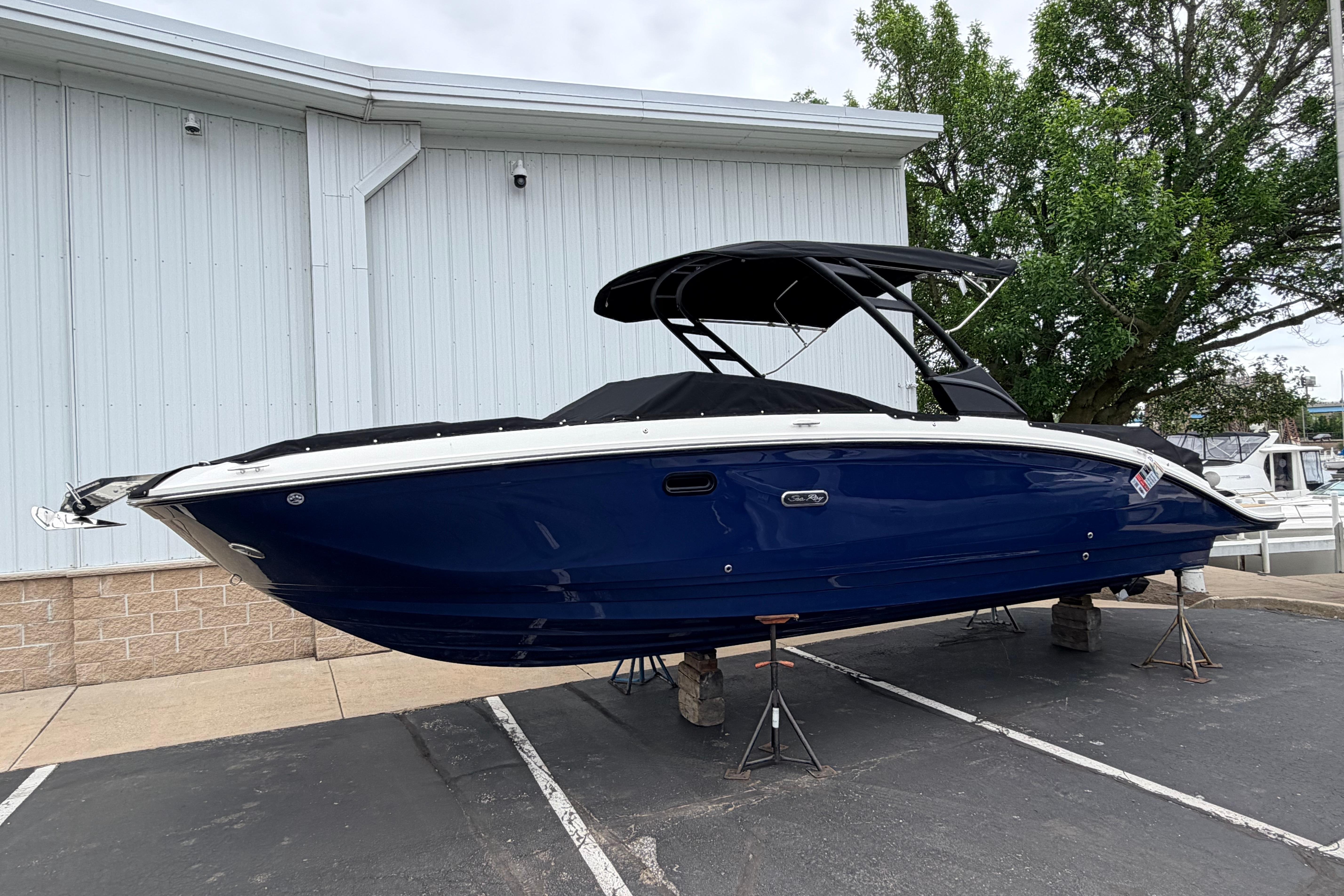 2026 Sea Ray SDX 290
