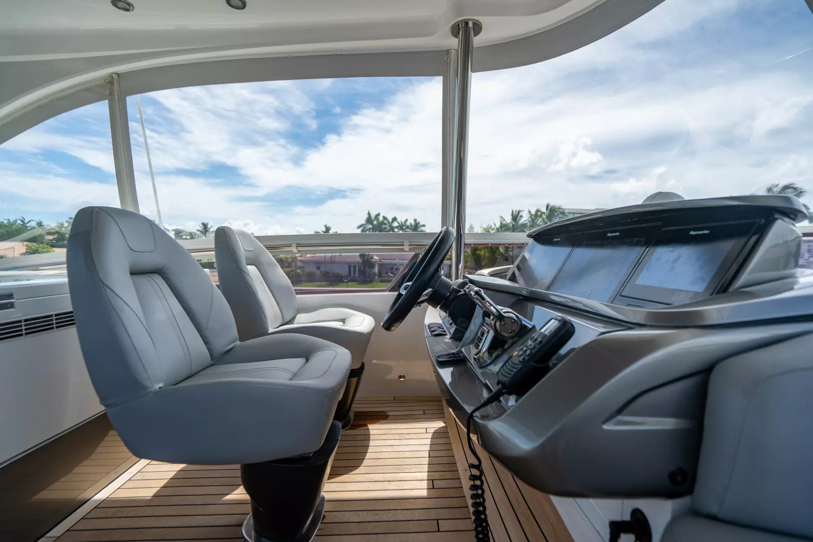 2018 Princess F62 - Image 44