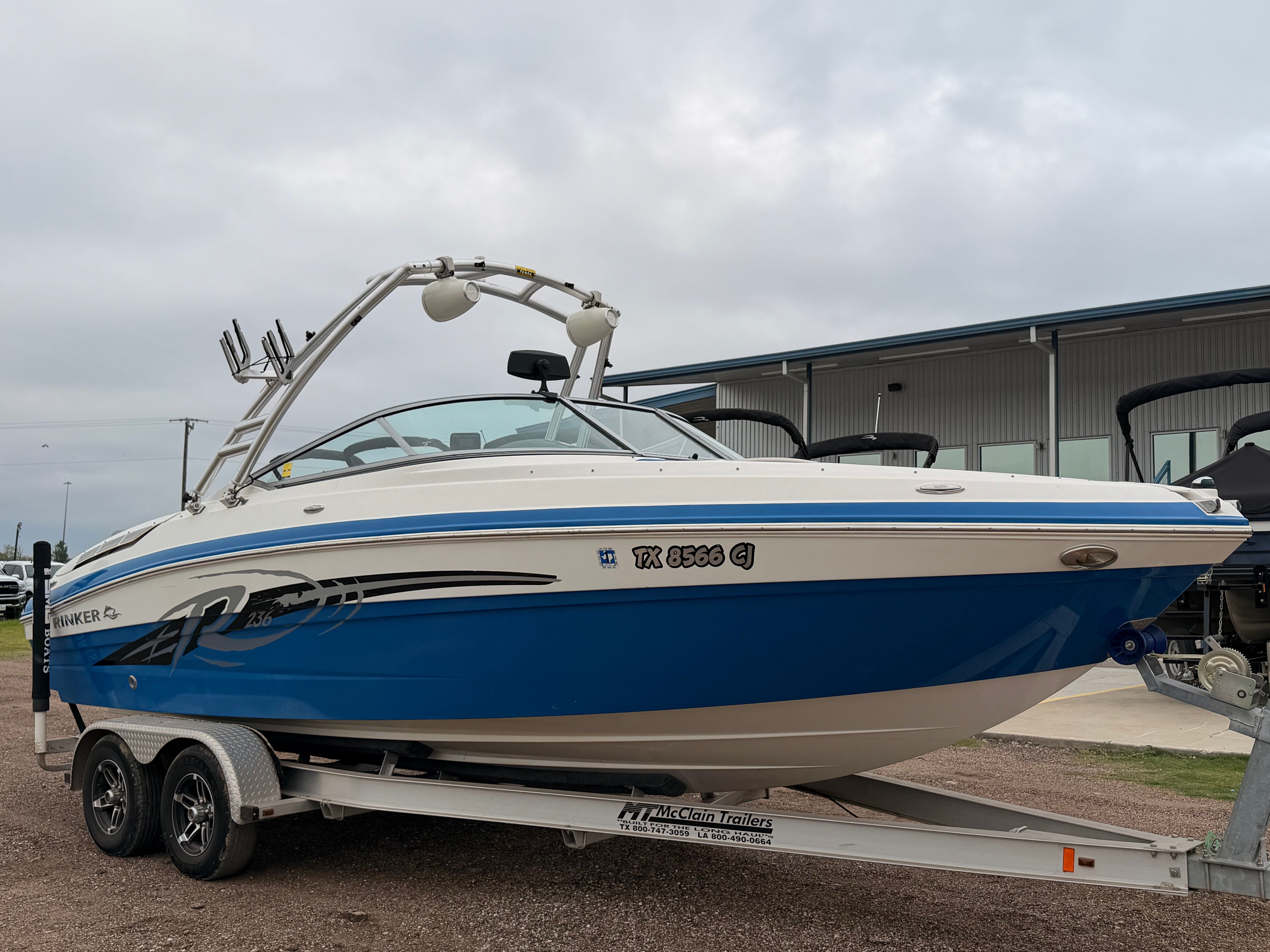 2014 RINKER 236 CAPTIVA - Image 4