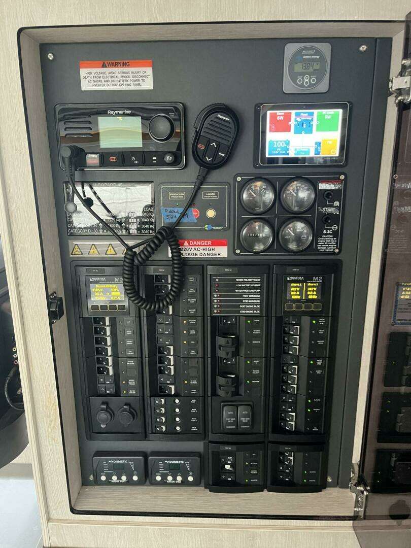 2020 Leopard 45 - Image 107