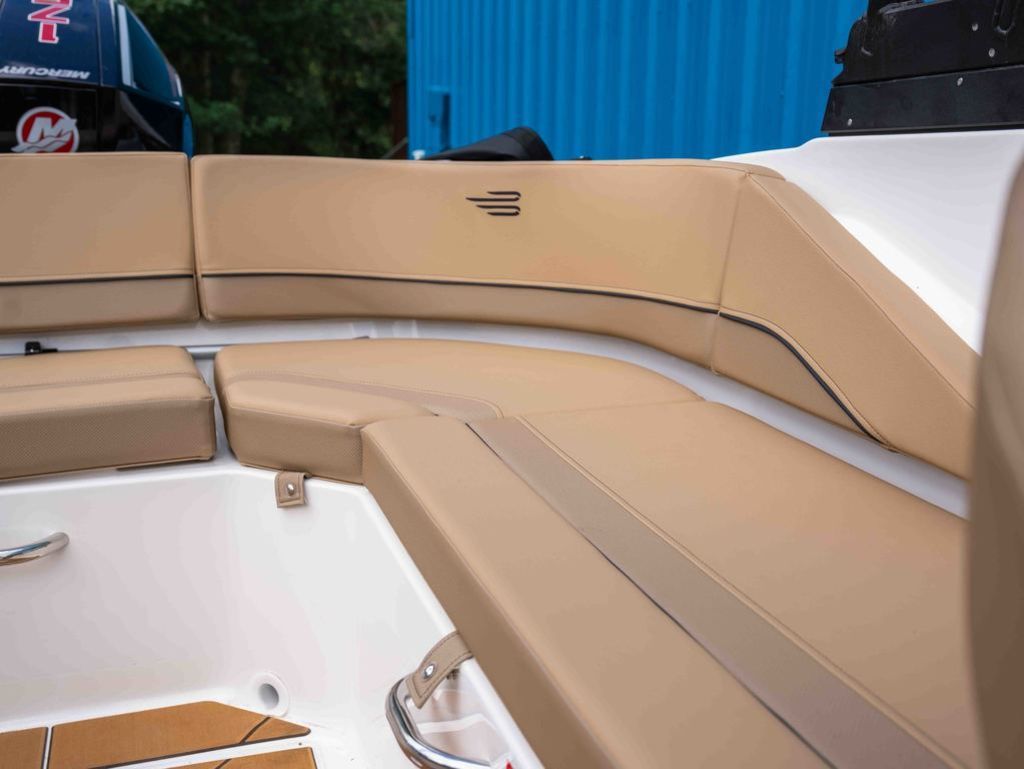 2026 Bayliner V20 - 16