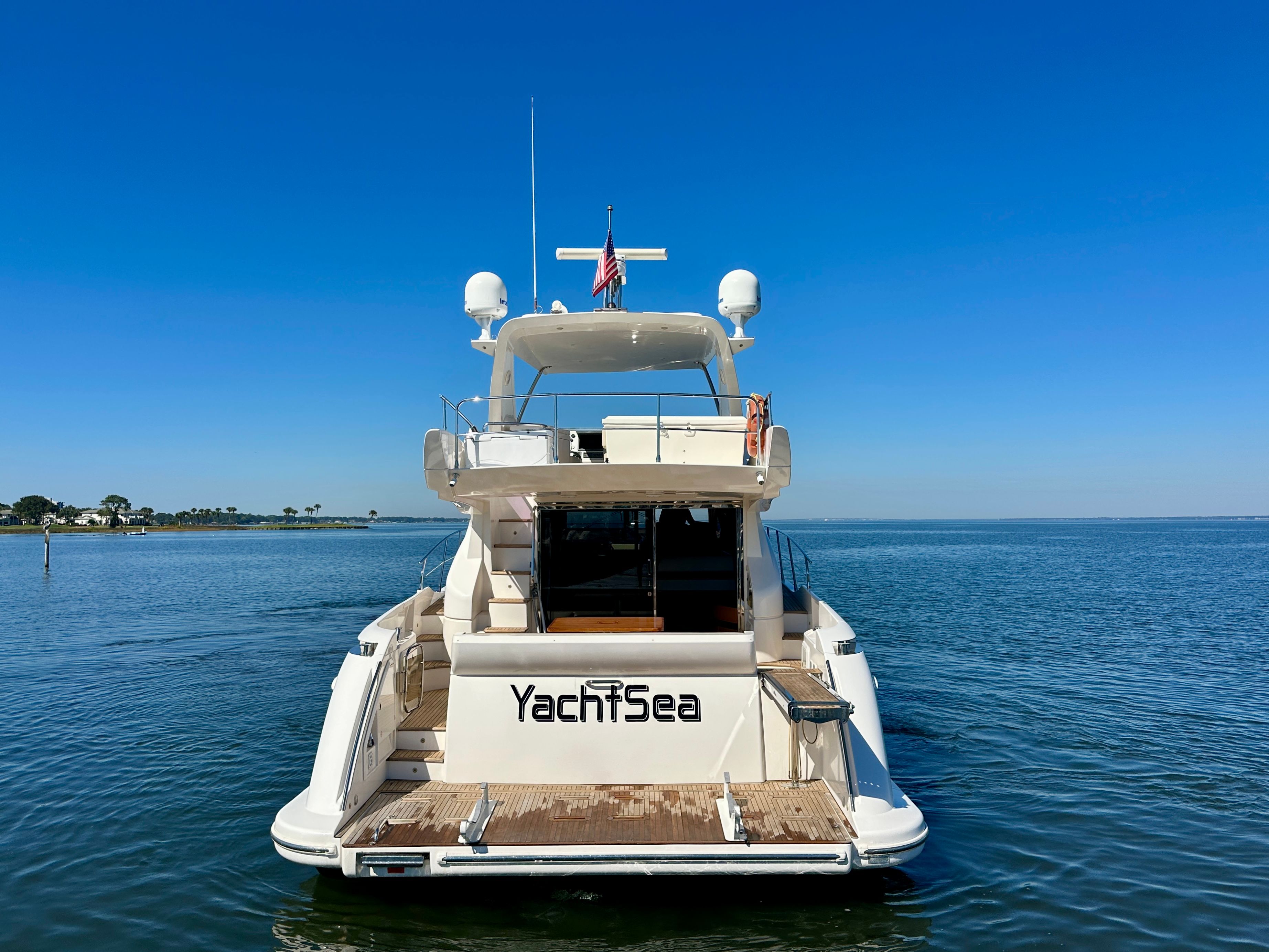 2011 Azimut Flybridge - 8