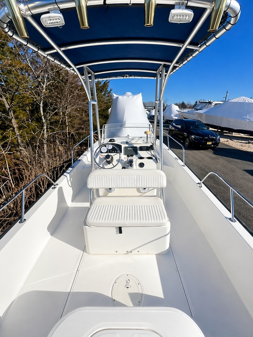2011 Boston Whaler 190 Montauk - Image 7