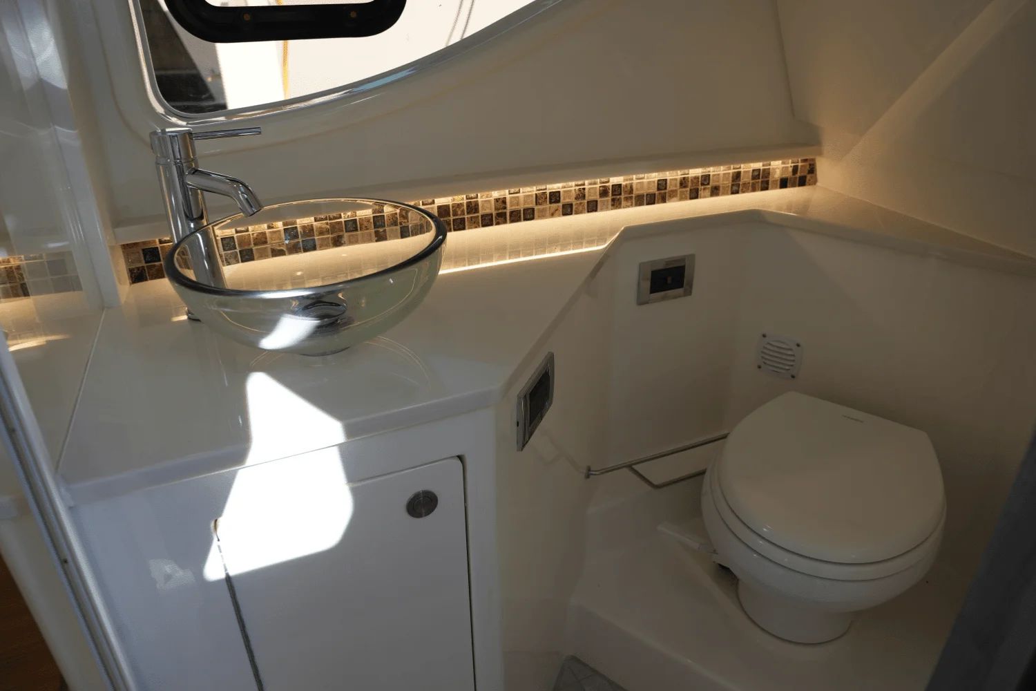 2025 Sea Ray Sundancer 370 - 47