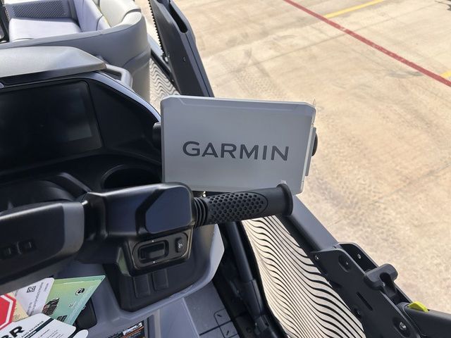 2026 Sea-Doo Switch Cruise Limited™ 21 - 300 hp - Double Bimini - 18
