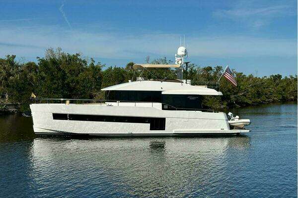 2019 Sundeck Yachts 580 Sport