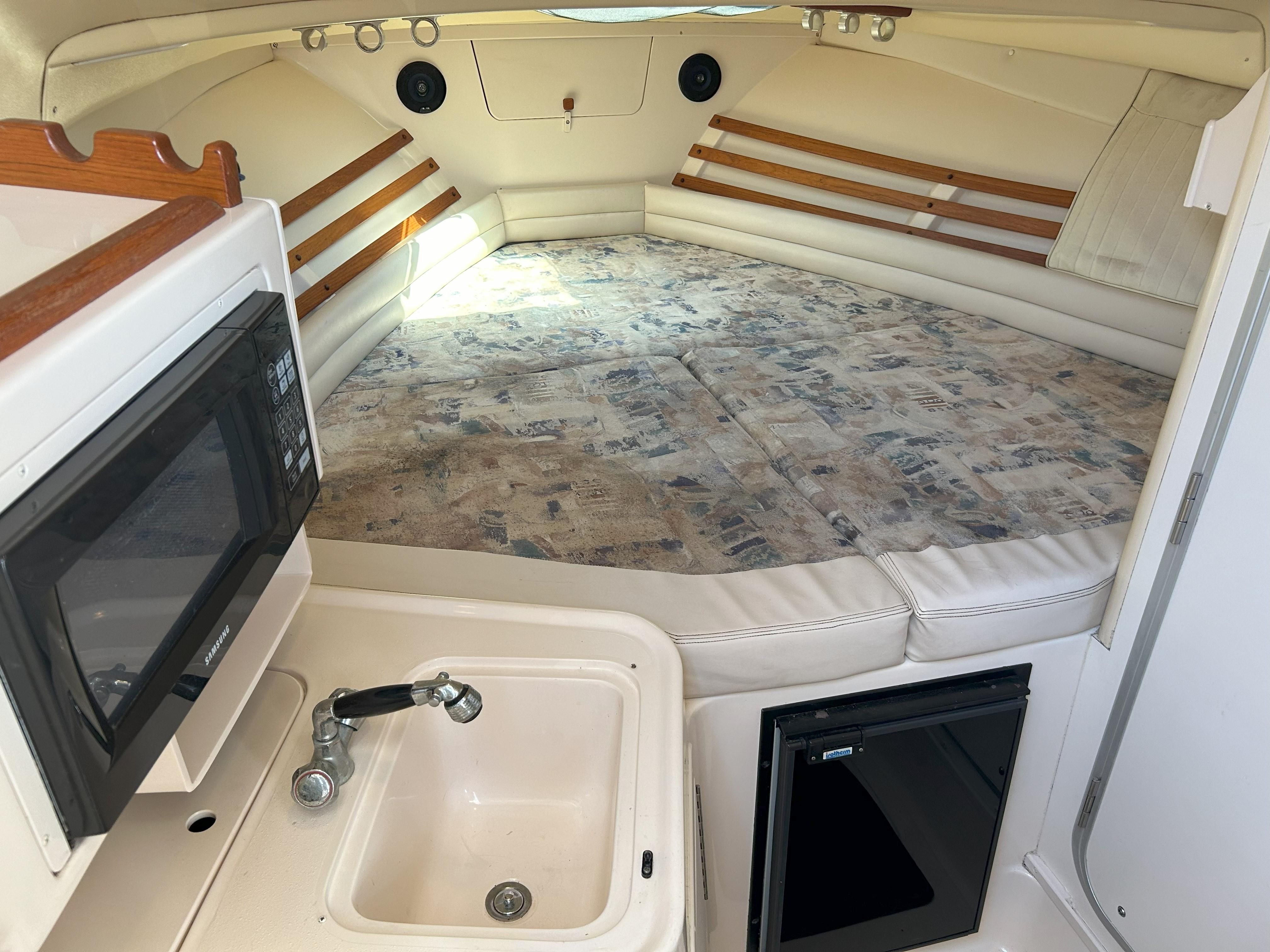 2003 Grady-White Express 265 - 19