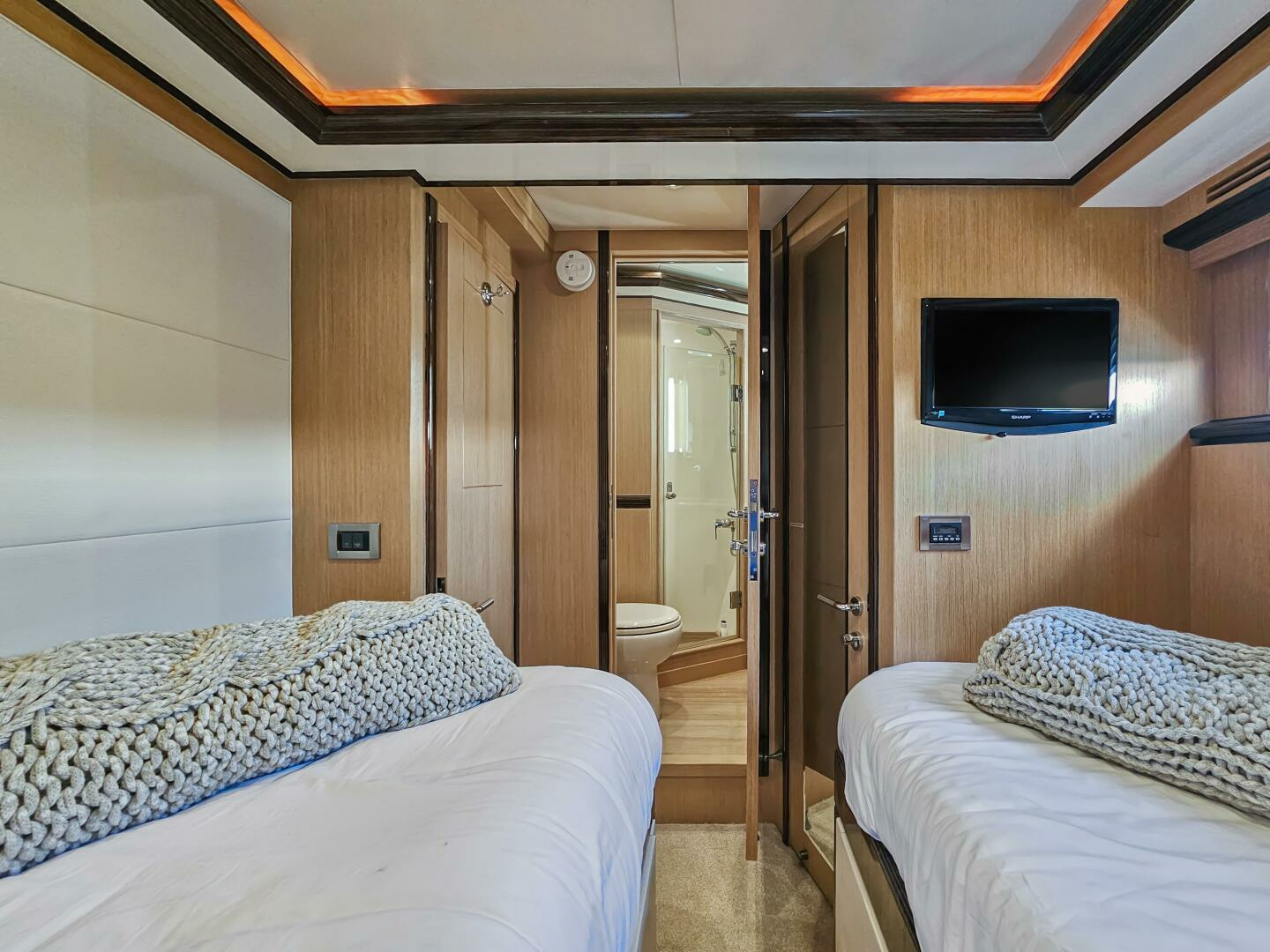 2010 Ocean Alexander 83 - Image 72