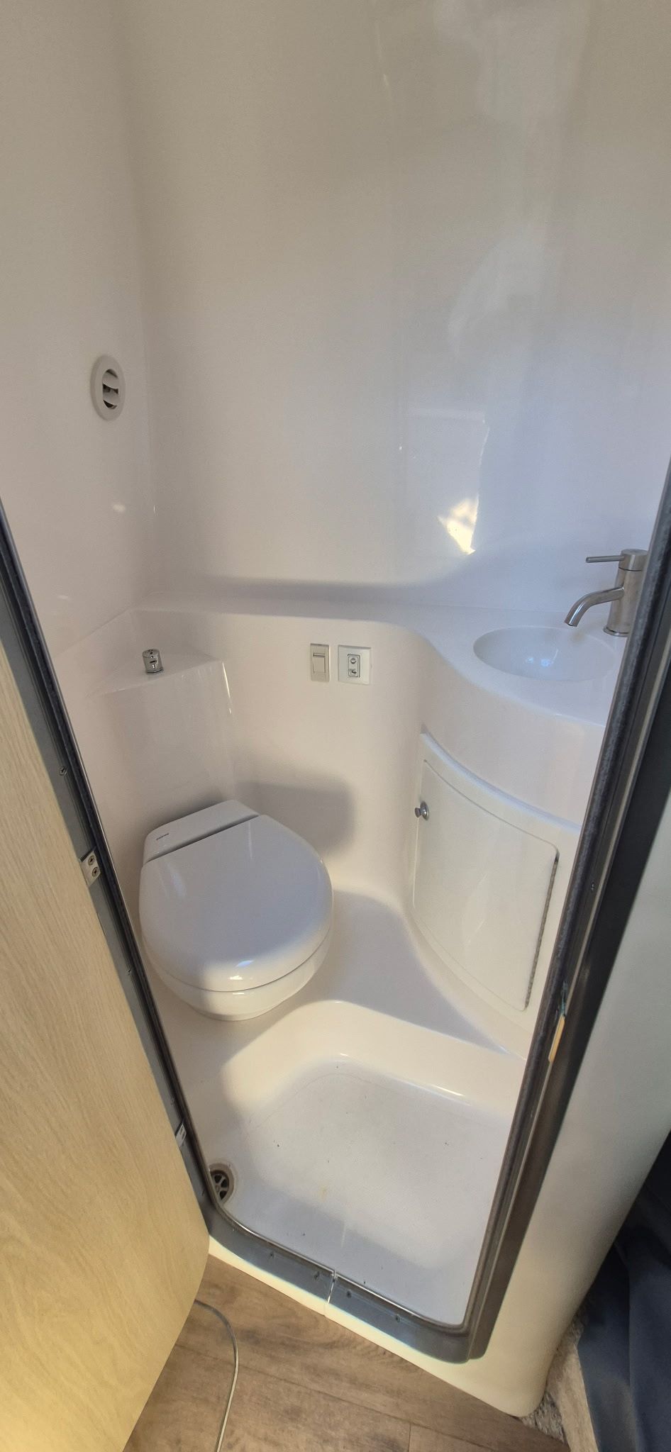2023 REGAL 26 XO - Image 17