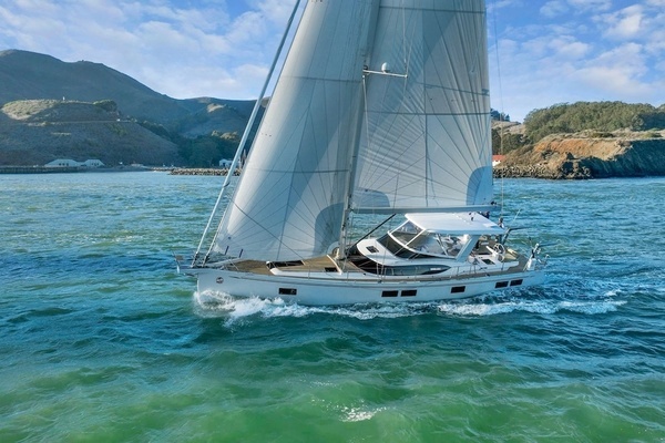 2020 Hylas 57
