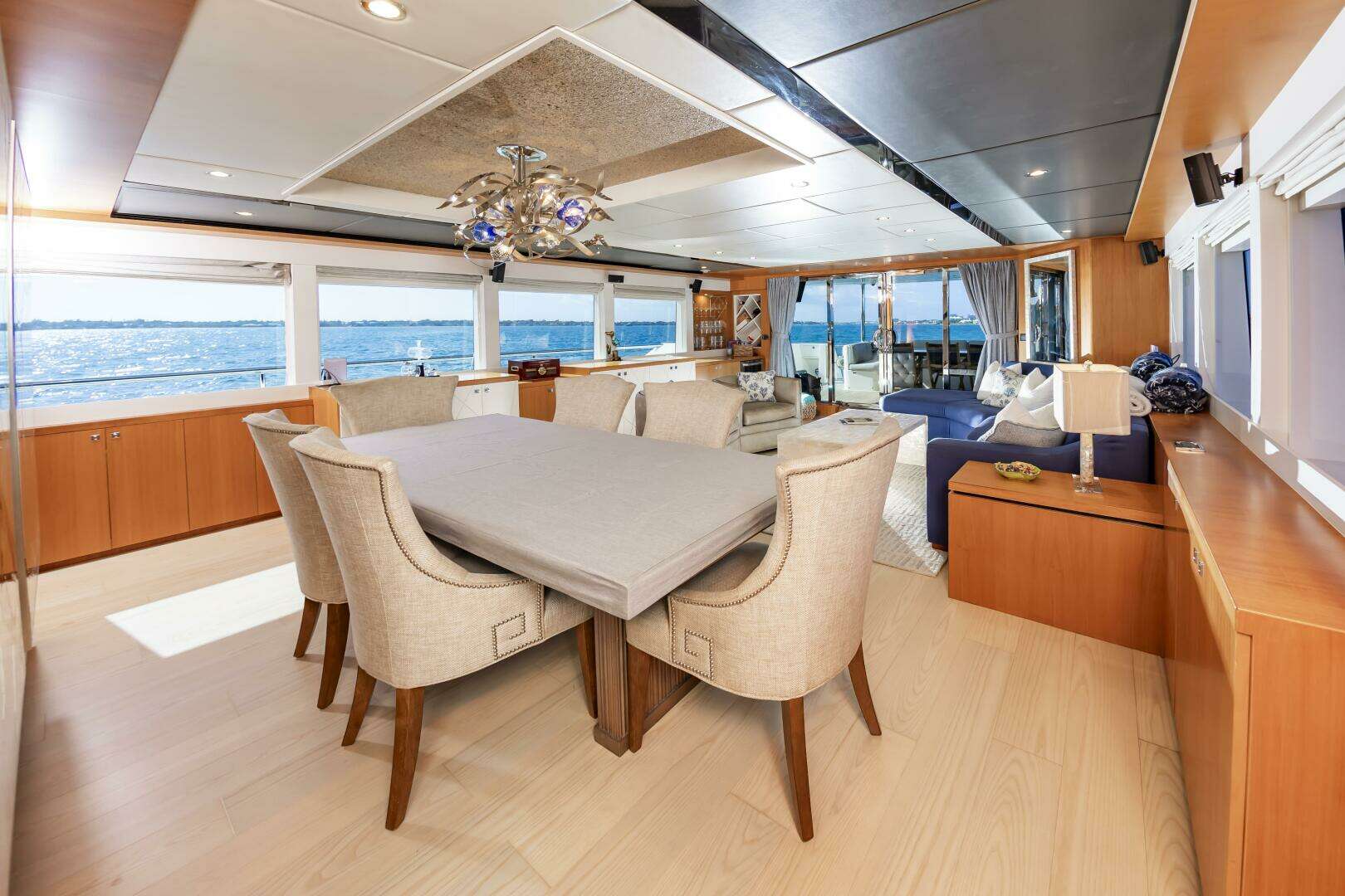 2017 Johnson 93 Flybridge - Image 32