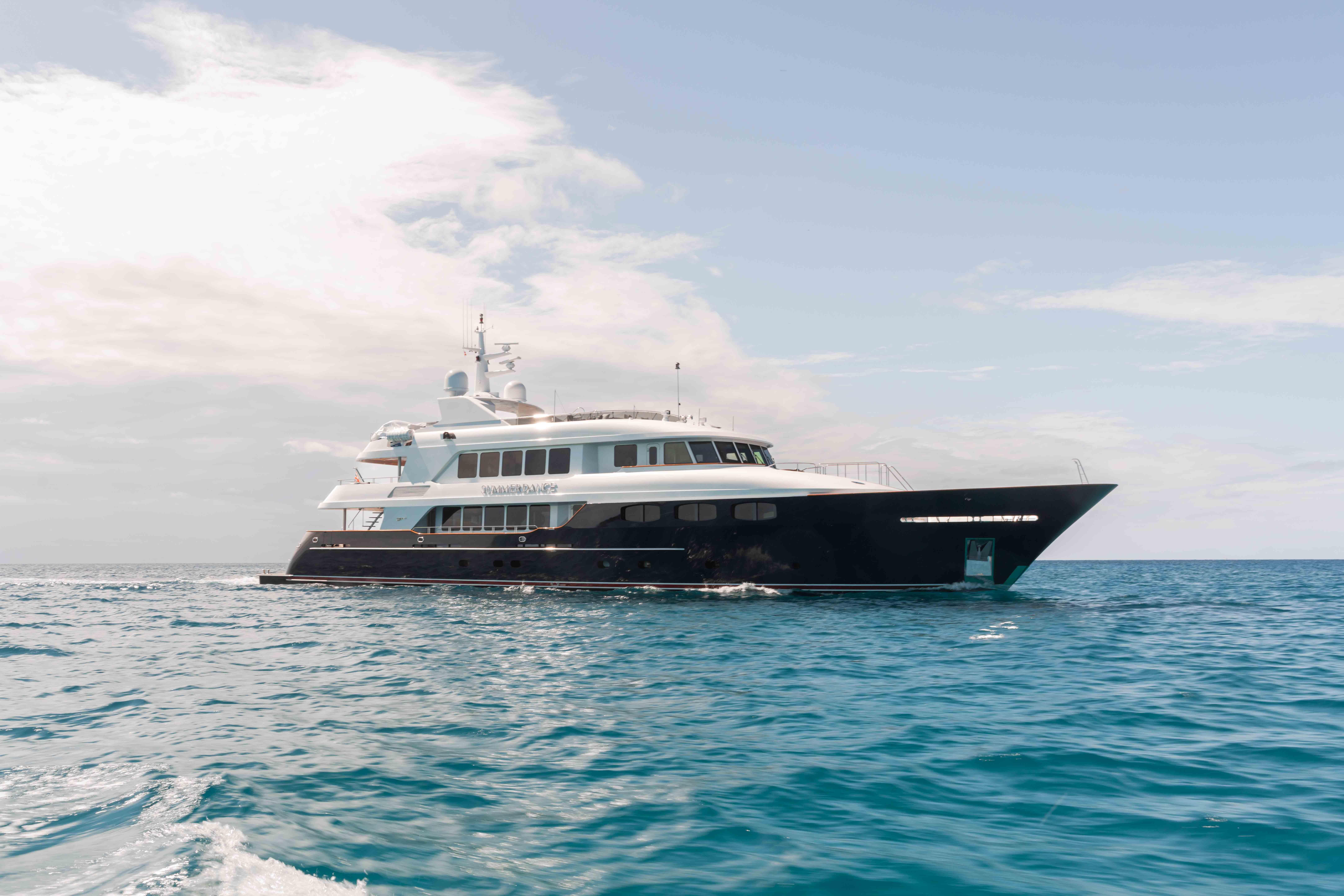 2004 Trinity Yachts Motor Yacht