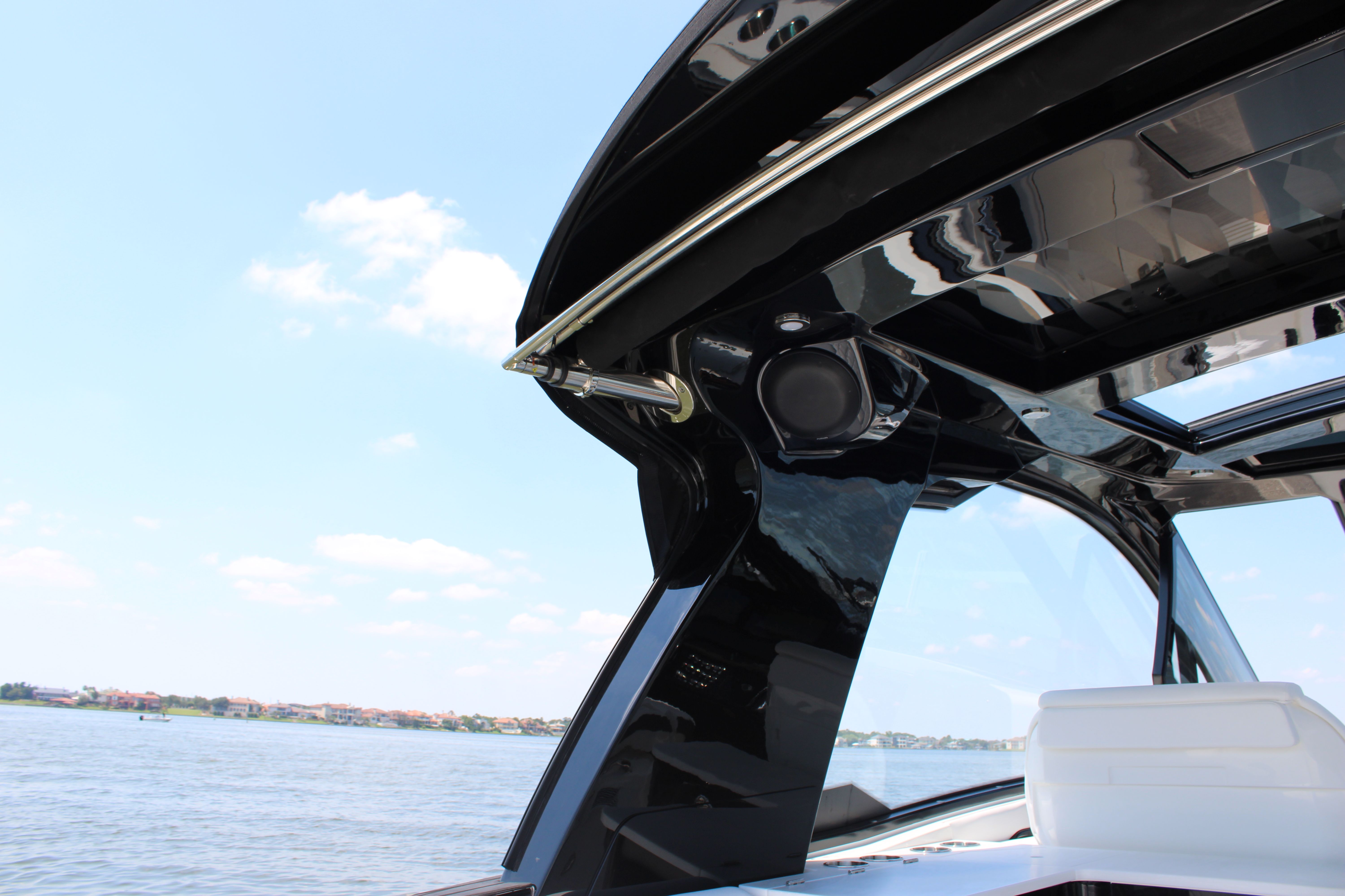 2026 Sea Ray Sundancer 370 Outboard - 77