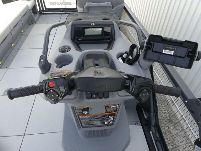 2023 Sea-Doo Switch Cruise 21 - 16