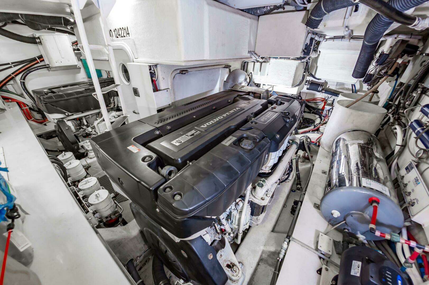 2013 Marquis 63 Sport Yacht - Image 77