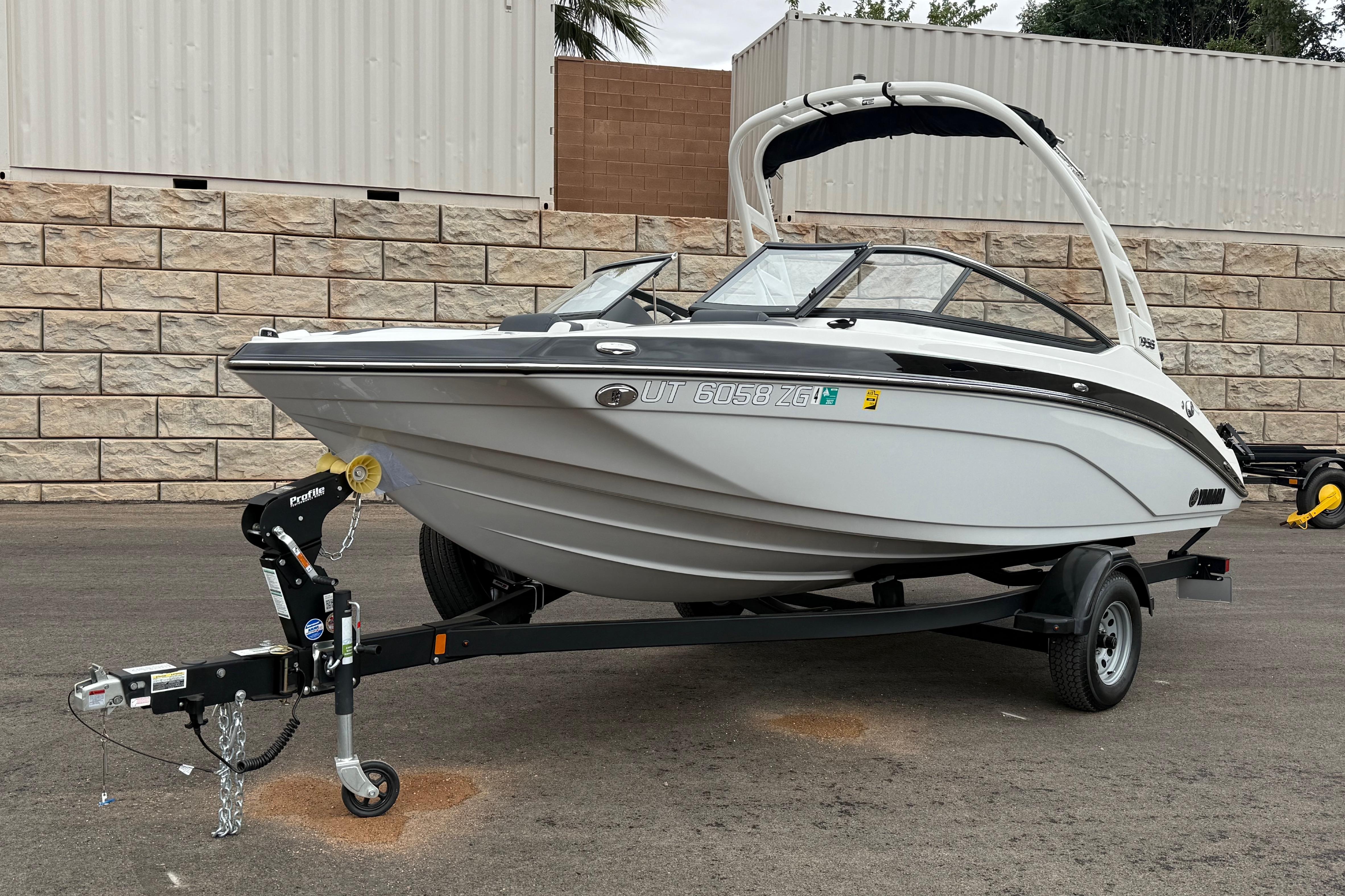 2025 Yamaha Boats 195S