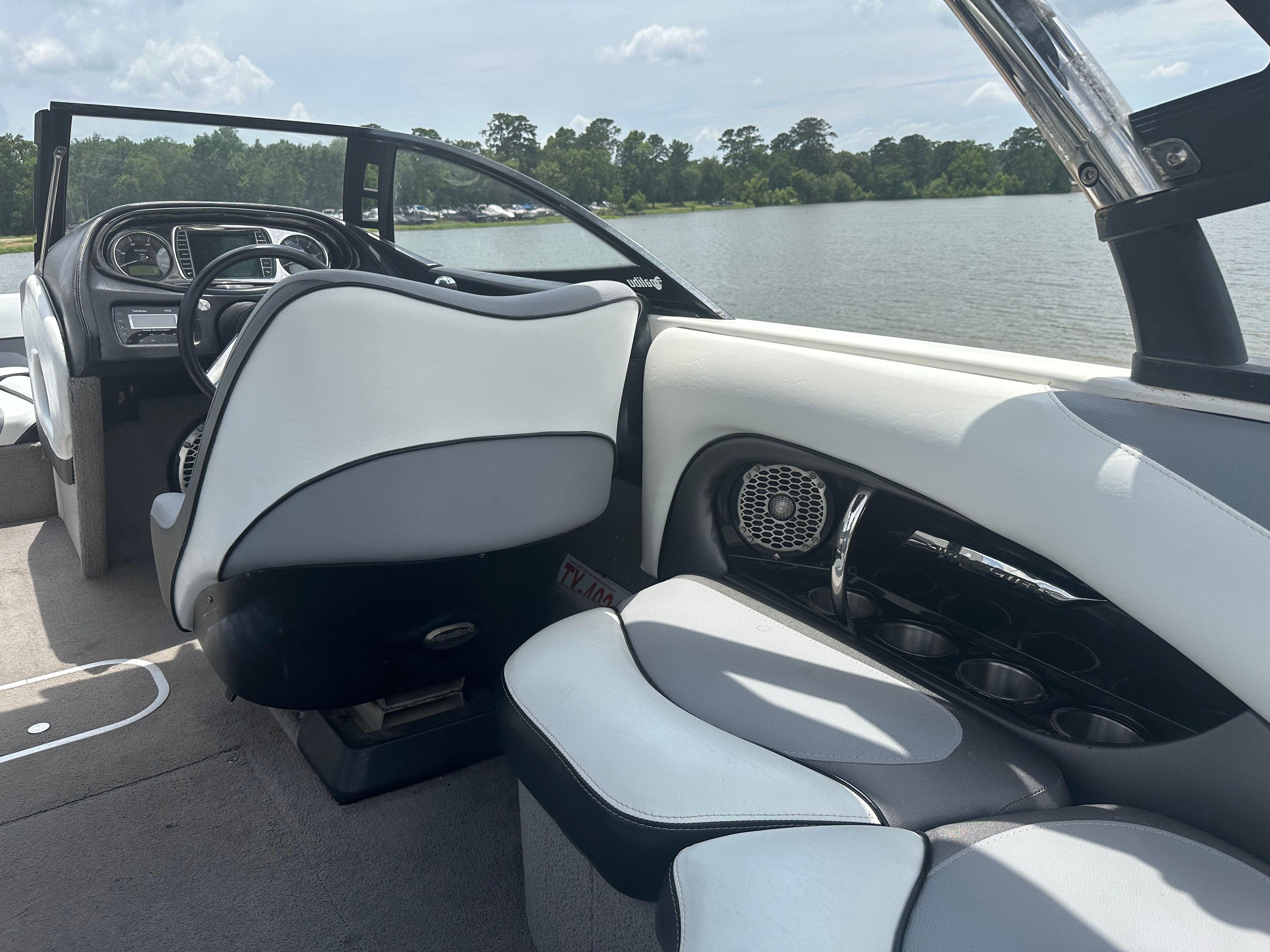 2011 MALIBU 20 VTX - Image 16