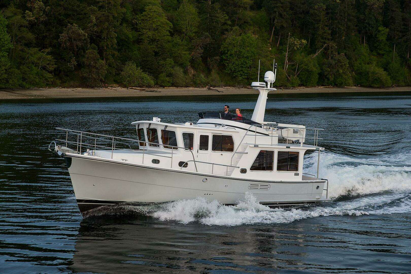 2026 Helmsman Trawlers 38E Pilothouse - Image 2