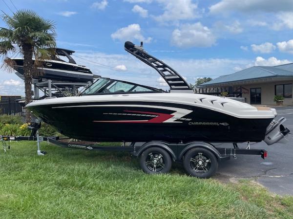 2025 Chaparral 21 SSi