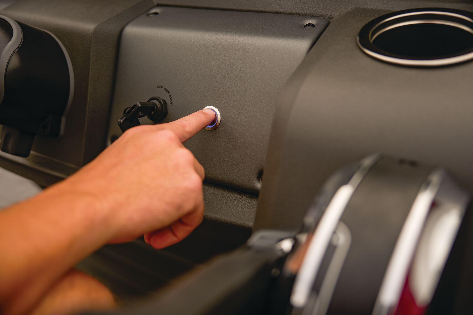 2026 Sun Tracker Party Barge 18 DLX - 11