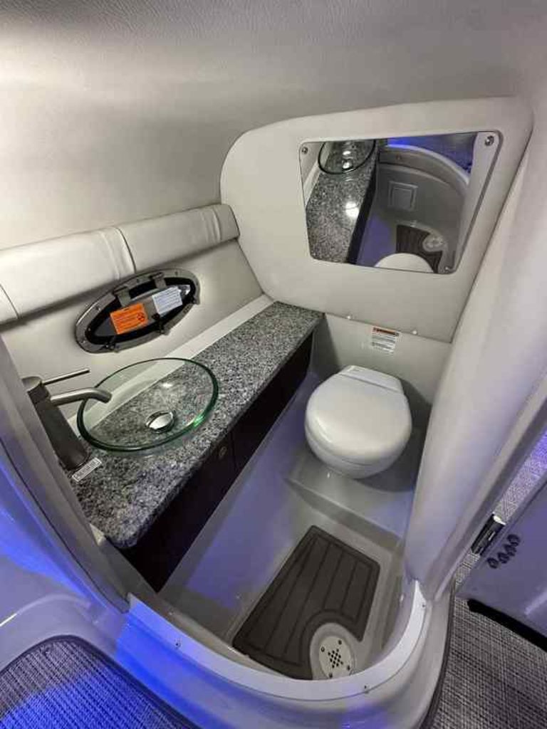 2026 Crownline 260 SS - 15