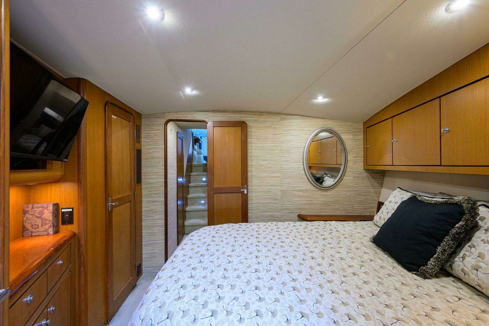 2001 Ocean Yachts 56 Super Sport - Image 36