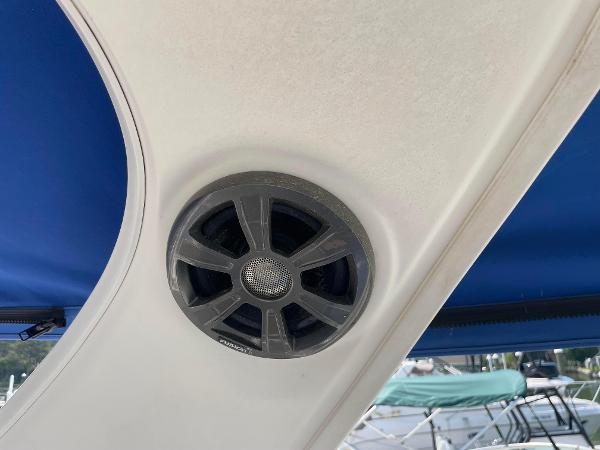 2007 Bayliner 300 - 26