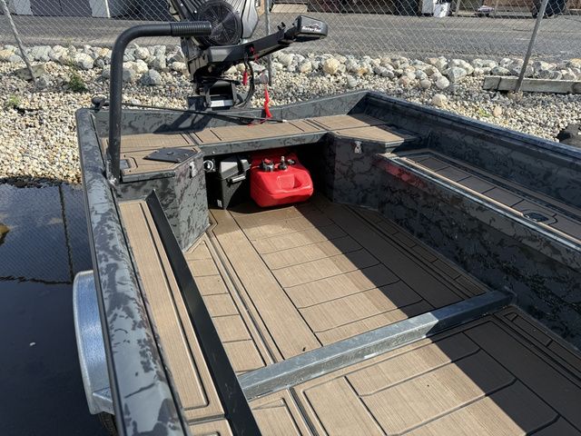 2024 Gator-tail 1750 Savage Mid deck - 4