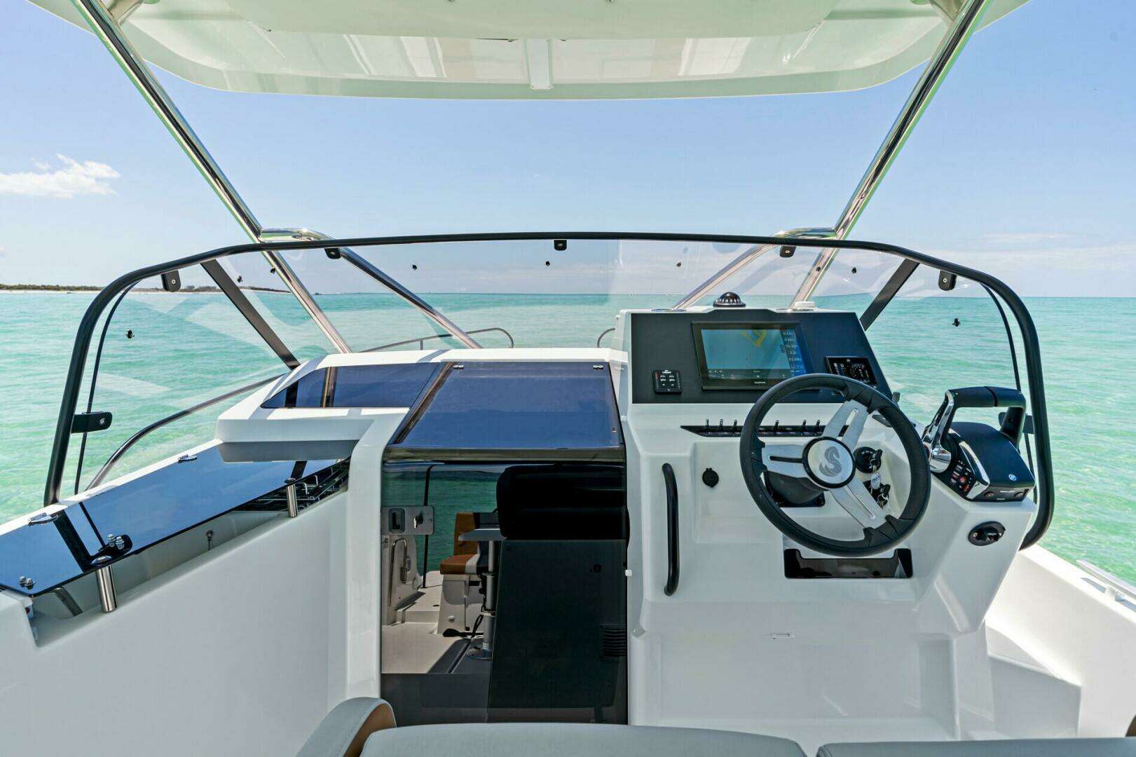 2026 Beneteau Flyer 9 SUNdeck - Image 6