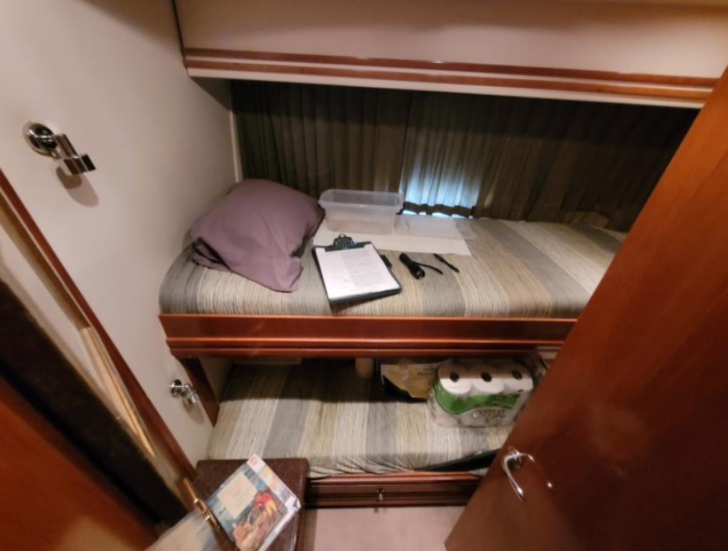 2001 Carver 570 Voyager Pilothouse - Image 53
