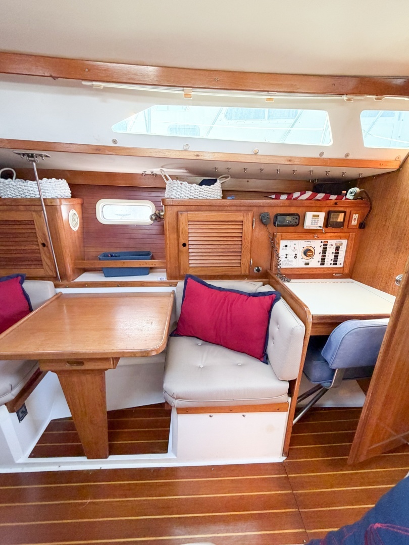 1996 Catalina 36 Mk II - Image 28