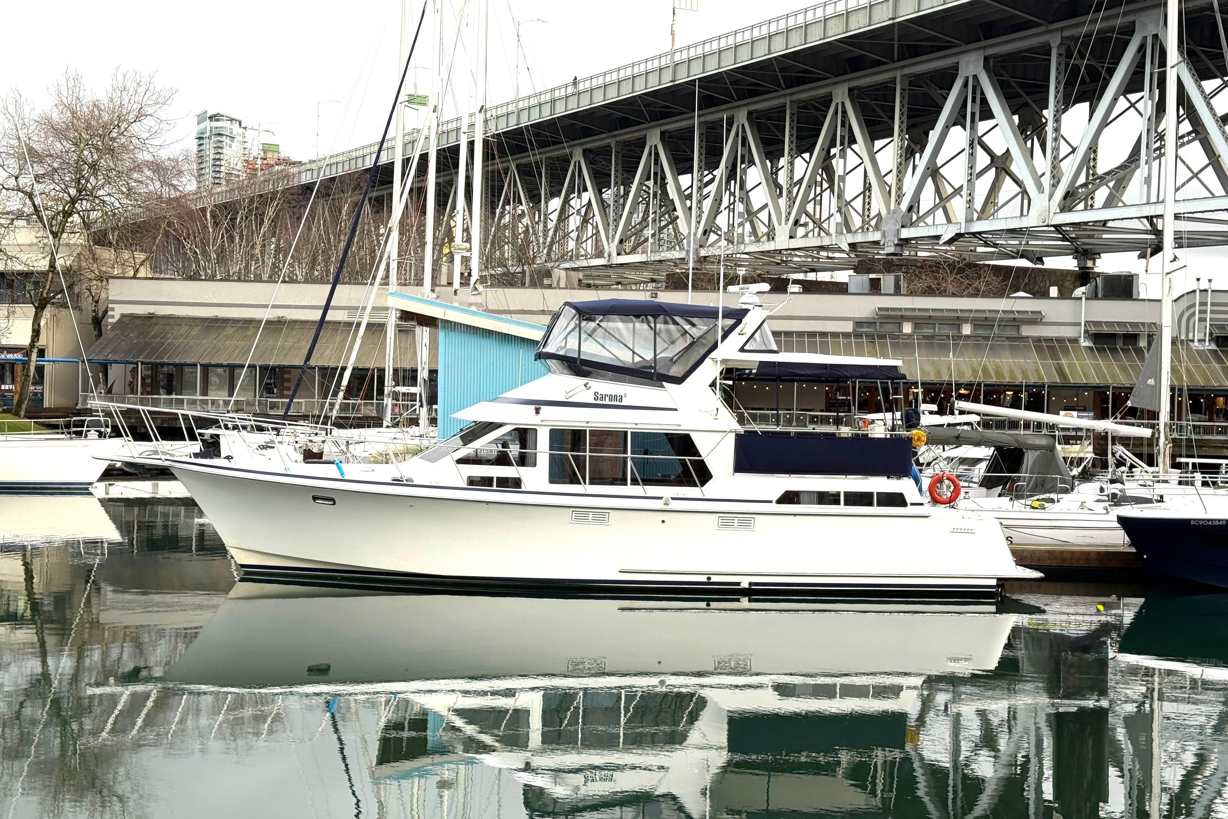 1994 Tollycraft 45 Cockpit Motor Yacht