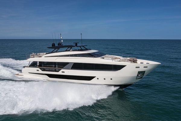 2023 Ferretti Yachts 1000